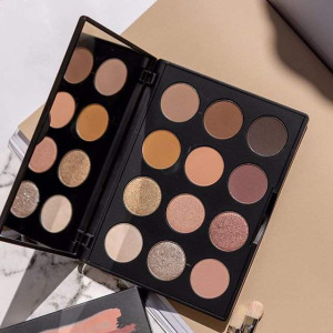 【现货】超值白菜 mac美国官网 nude model 大地色裸色眼影盘