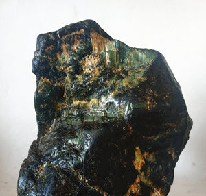 天然崂山绿石 海底玉 海淘石 原石摆件 书案文房雅石----墨玉凝翠