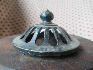 古玩明清老石雕民国老瓷器 民俗老货古董 包老包真日本回流香炉盖