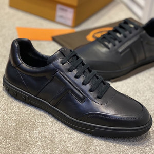 tods托德斯男鞋2022秋冬新品真皮侧边字母豆豆底休闲鞋运动板鞋