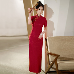 红色蕾丝长款改良旗袍2024新款年轻款少女复古高端气质连衣裙春装