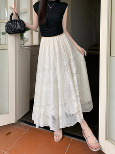 白色蕾丝镂空勾花半身裙女大码夏季设计感大摆裙高腰显瘦垂感长裙