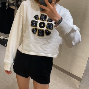 代购直邮chanel香奈儿20早秋白色短款长袖双c标志装饰女套头卫衣