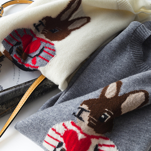 软糯舒适~时尚减龄~软萌爱心卡通兔子图案圆领羊毛针织衫毛衣女冬