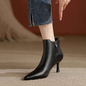 小码短靴31 32 33 秋冬款真皮尖头细跟高跟鞋大码女靴40-43 41 42