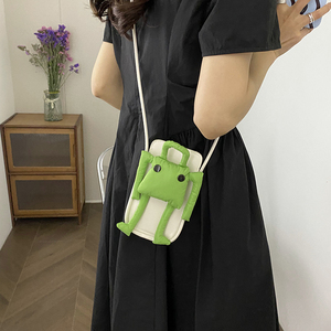 小众设计个性手机包包女新款棉服卡通机器人少女可爱单肩斜挎包