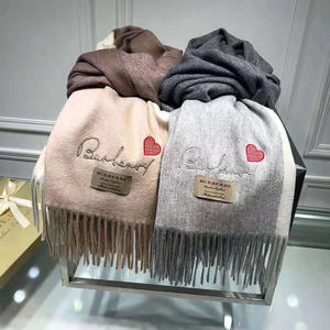 新款代购burberry巴宝莉围巾爱心男女披肩经典彩虹围脖羊绒格子纹