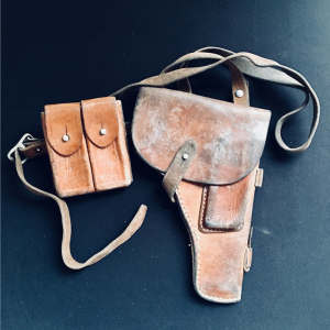 54式牛皮枪套老物件怀旧收藏包真包老原版库存民国八路军演戏道具