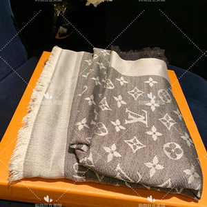 louis vuitton路易威登 lv 灰色老花毛边真丝羊毛围巾披肩m71378