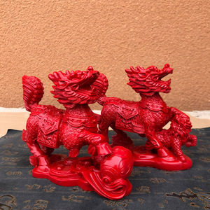 红色火麒麟摆件