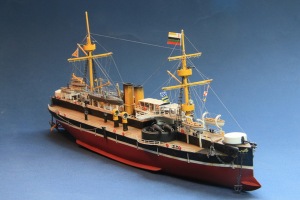 威骏北洋水师定远镇远 致远 靖远 平远号铁甲舰成品模型1/350 144