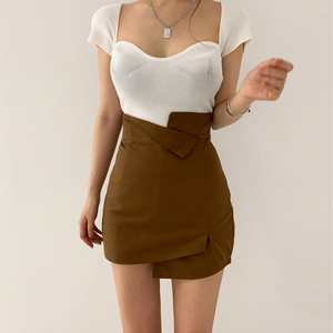 棕色包臀裙短款秋冬半身裙设计感小众超高腰紧身裹裙不规则短裙女