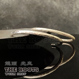 日本光岚龙头传统技法传承人手作丸锤目岩石锤纹925银圆柱手镯