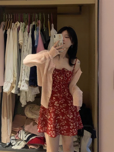 YUMA SKY小甜椒女装春夏季2024新款甜美短裙子红色碎花吊带连衣裙
