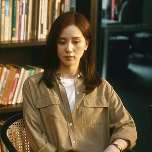 流金岁月刘诗诗蒋南孙同款工装衬衫军绿色衬衣女上衣长袖春秋衣服