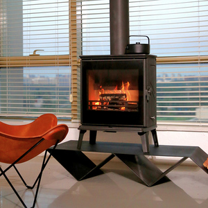 烧柴壁炉圣罗曼