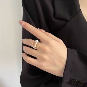 韩国时尚个性闪钻气质ins设计感圆形珍珠戒指高级网红食指戒开口