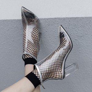 网红百搭舞台走秀全透明高跟靴子pvc尖头短靴透明水晶跟粗跟女靴