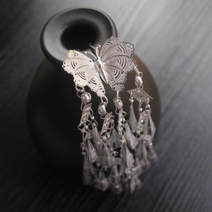 y小小阳阳淘宝贵州少数民族复古风长吊流苏蝴蝶头饰发簪 苗族苗银