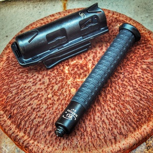 yrg装甲四节甩棍伸缩棍机械棍便携武器合法防身破窗防卫车载工具