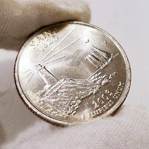 外国钱币全新美国州币25美分单枚硬币夏缅因州纪念币2003年真外币