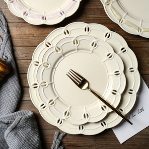 欧式浮雕奶油黄镂空陶瓷盘子婚礼餐盘蕾丝蛋糕点心盘下午茶水果盘