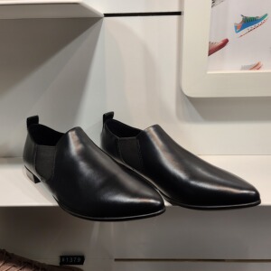 38/39码ecco爱步尖头套脚乐福单鞋正装休闲皮鞋女黑色型塑269433