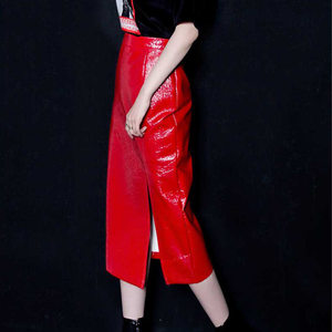 大红色皮裙女2018新款包裙包臀漆皮高腰长款中长
