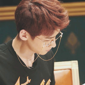 白敬亭明星大侦探同款眼镜