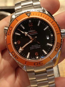 欧米茄 海马系列 橙圈机械男表232.30.42.21.01.002 全球联保42mm