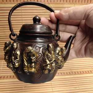 古玩铜器收藏仿古纯黄铜仿紫铜鎏金八仙过海酒壶茶壶家居茶道摆件