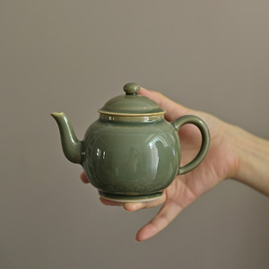 仿宋复古越窑青瓷球孔茶壶家用文人茶器功夫陶瓷泡茶壶带过滤单壶