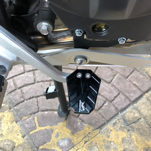 凯越400x500x刹车脚踏板通用车脚刹加宽防滑舒适摩托车改装配件