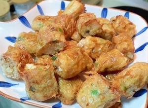 潮汕炸粿肉果条炸肉卷半成品腐皮香酥小吃美食马蹄卷餐厅家庭特产