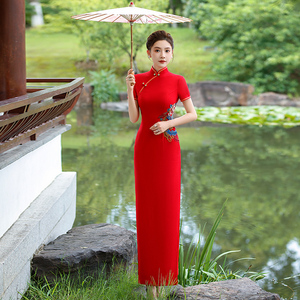 红色旗袍连衣裙2024年新款气质高端走秀演出长款中国风礼仪服夏季