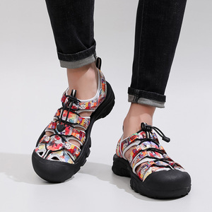 拼色七彩色个性keen凉鞋男包头护趾男士沙滩鞋软底防滑登山漂流鞋