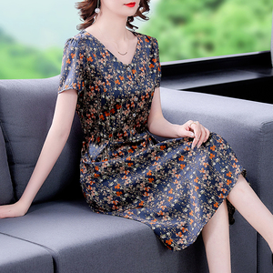 哥弟新妈妈真丝连衣裙夏装重磅洋气桑蚕丝旗袍中年中老年女裙子欢欢