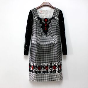 台湾折扣女装金颗红番茄春秋季波点纱袖长袖通勤修身连衣裙730153