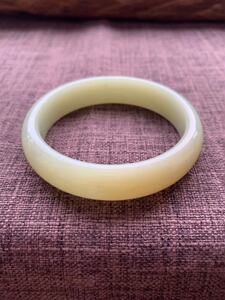 附送国检证书纯天然和田玉黄白老玉手镯女a货正品岫岩玉老黄玉