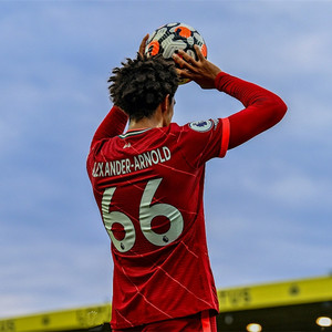 21-22利物浦球衣 11号萨拉赫菲尔米诺10号马内范戴克阿诺德足球服