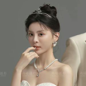 韩式新娘皇冠发饰头箍写真婚纱照简约造型高级感珍珠项链镶钻