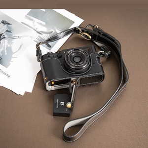 富士X100V保护套相机包微单相机包x100F X100S X100T底座真皮斜跨