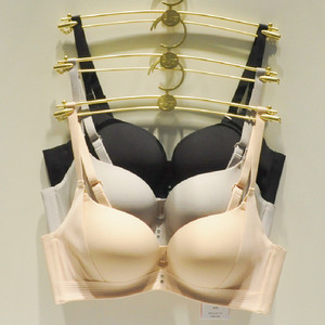 曼妮芬夏季新品无痕无钢圈光面聚拢薄杯调整型女士文胸20812142