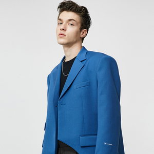 恩典电商主图白底图详情页拍照淘宝男模特服装衣服波巴秋冬摄影