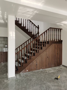 新中式实木别墅楼梯储藏柜上海全实木钢木旋转楼梯玻璃扶手铁艺木