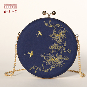 中国国家博物馆杏林春燕手工diy刺绣材料包文创古风随身链条包