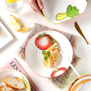 欧式创意餐具网红盘子卡通菜盘家用陶瓷可爱的水果圆盘四方盘花卉