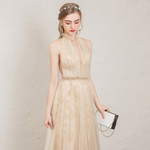 香槟色主持人挂脖式18岁成人礼缕空敬酒服森系模特走秀年会晚礼服