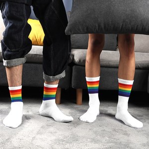 彩虹袜子男gay加厚3双男士彩虹白袜子条纹毛圈毛巾底运动秋中长筒