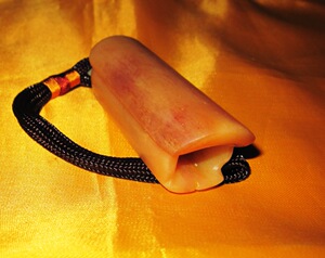 西藏牦牛骨 手把件 棺材(官财)